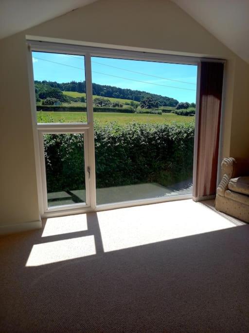Cosy 2 Bed Cottage Between Snowdonia And The Sea Llandegai Exterior photo